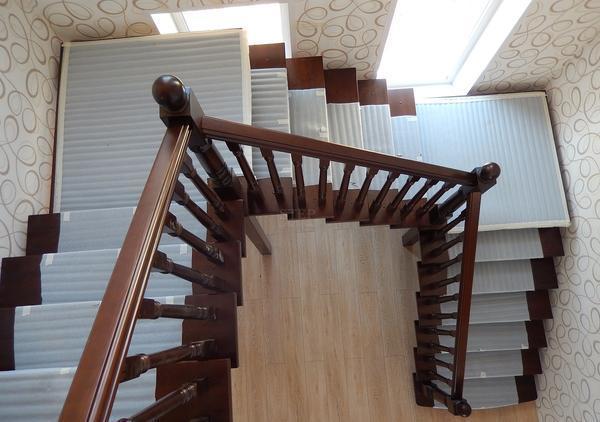 П образная лестница с забежными ступенями - как сделать