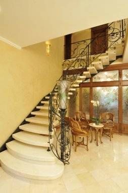 Стандартная ширина лестницы в частном доме - быстро и легко